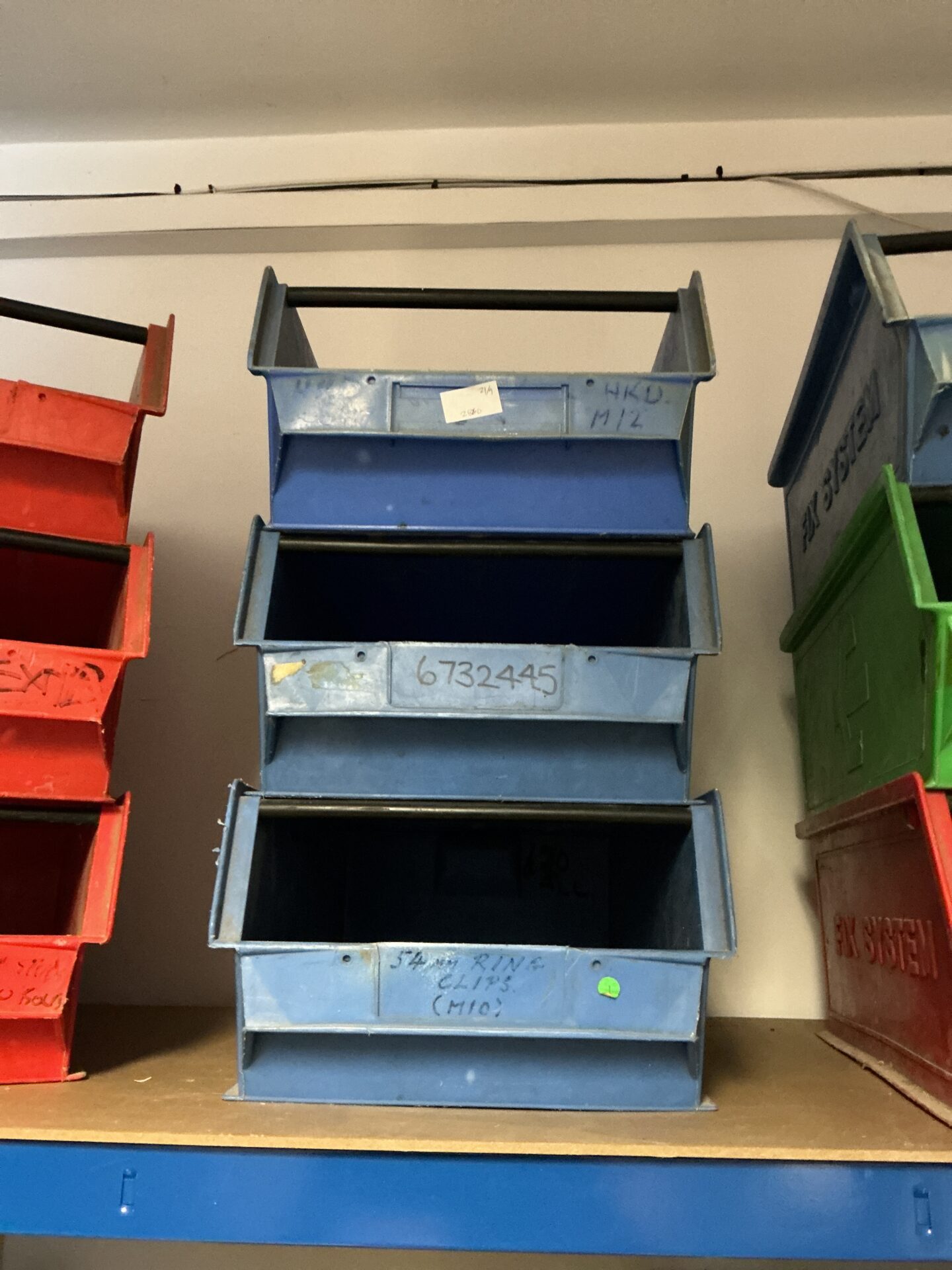 1281 Three heavy duty workshop storage trays