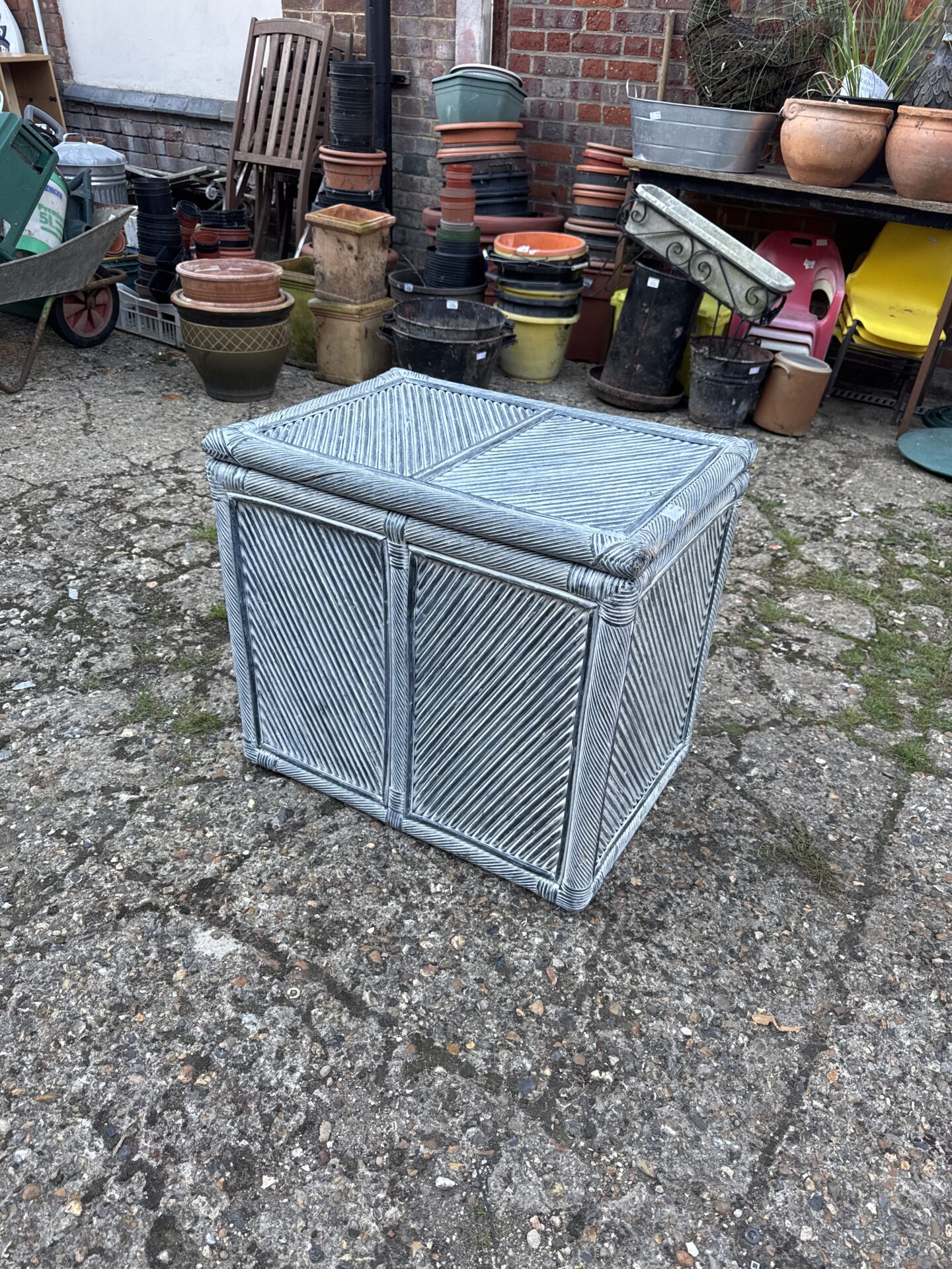 643 Large Shabby chic style painted storage ottoman 2ft length approx