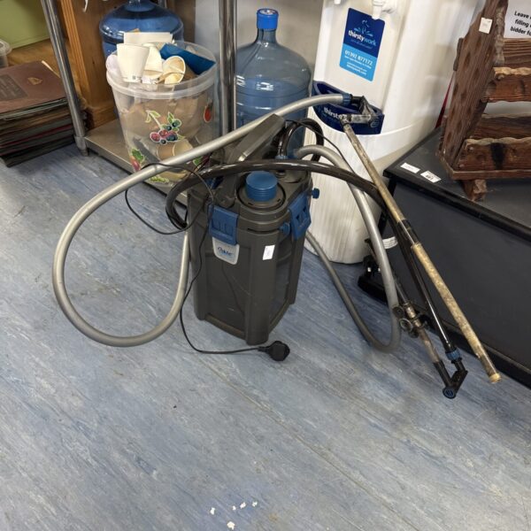 Used Oase Biomaster 600 filter pump for aquarium and pond filtration.
