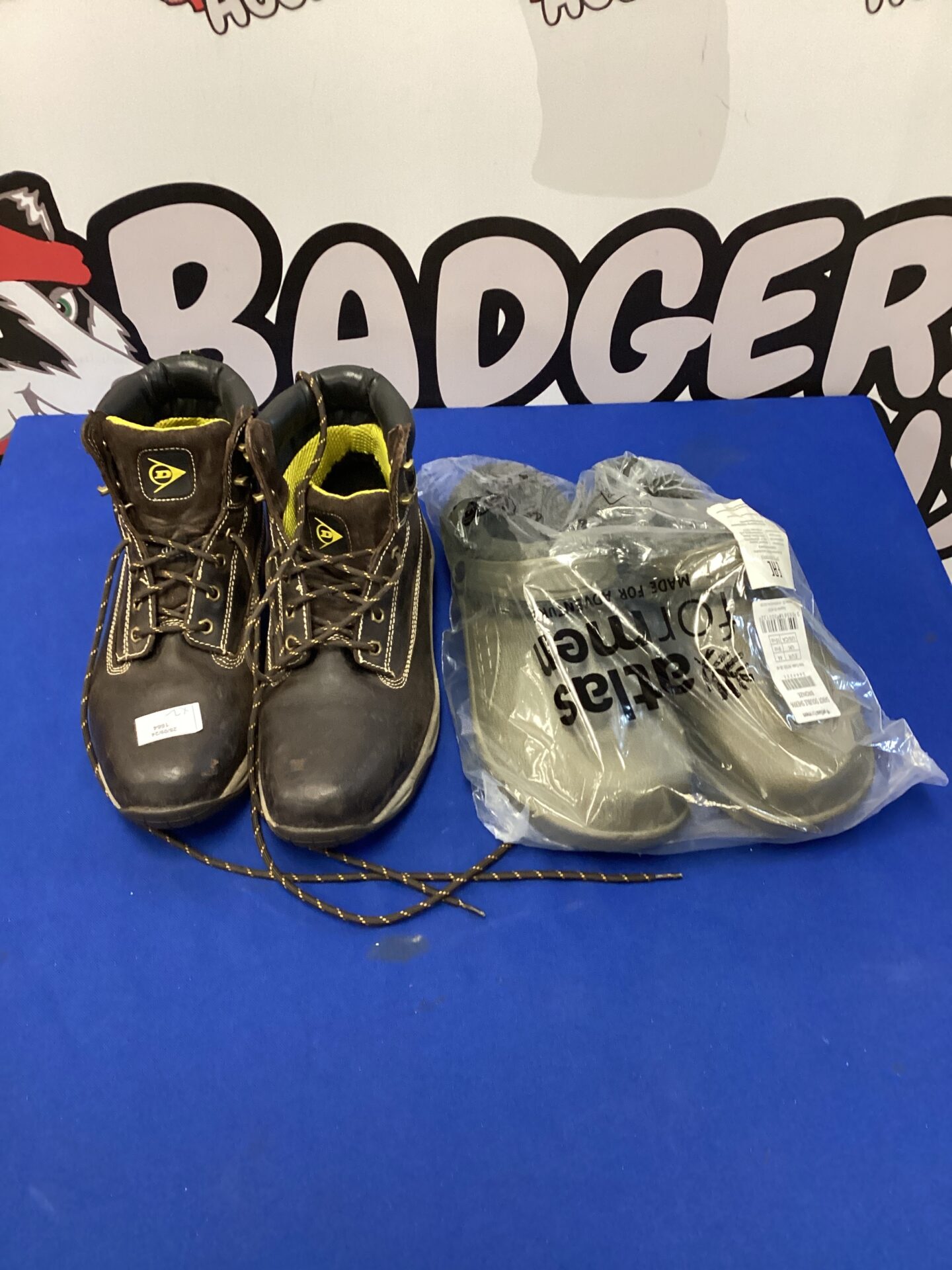 562 Pair of dunlop steel toe capped boots size 10 with atlas garden slippers