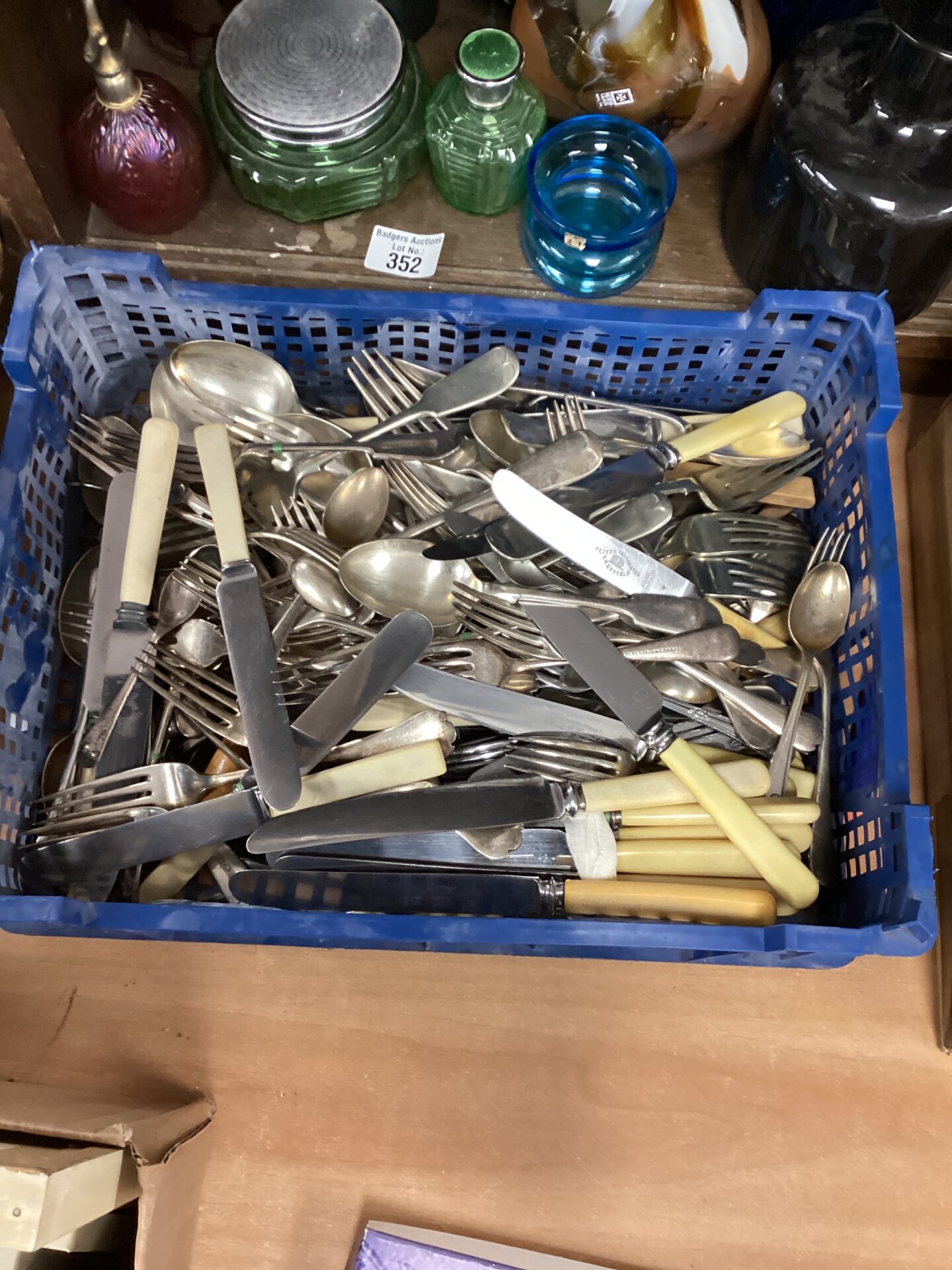 354 Quantity of bone handled cutlery