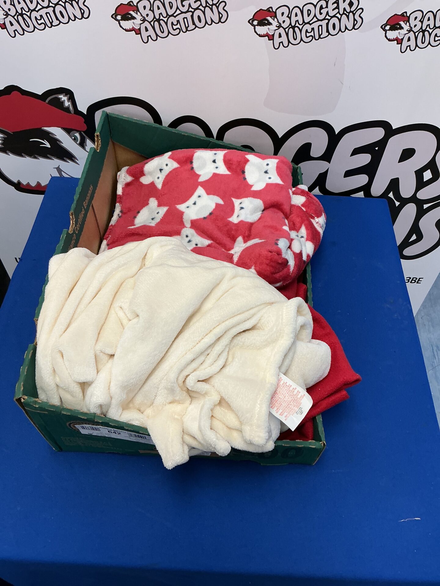 642 Box of snuggle blankets