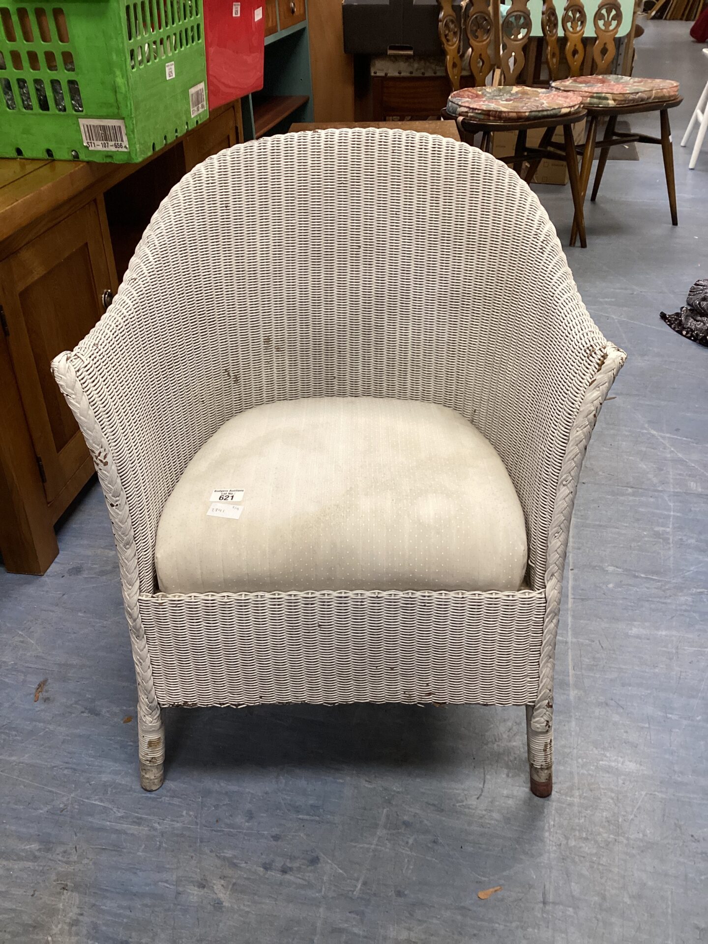 565 Small wicker chair