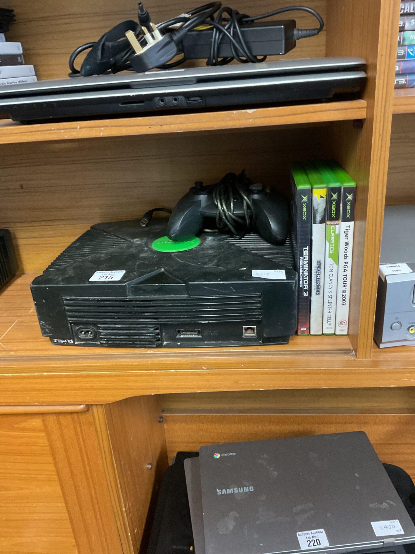 215 Xbox original console with remote and games incl. pga tour 2003