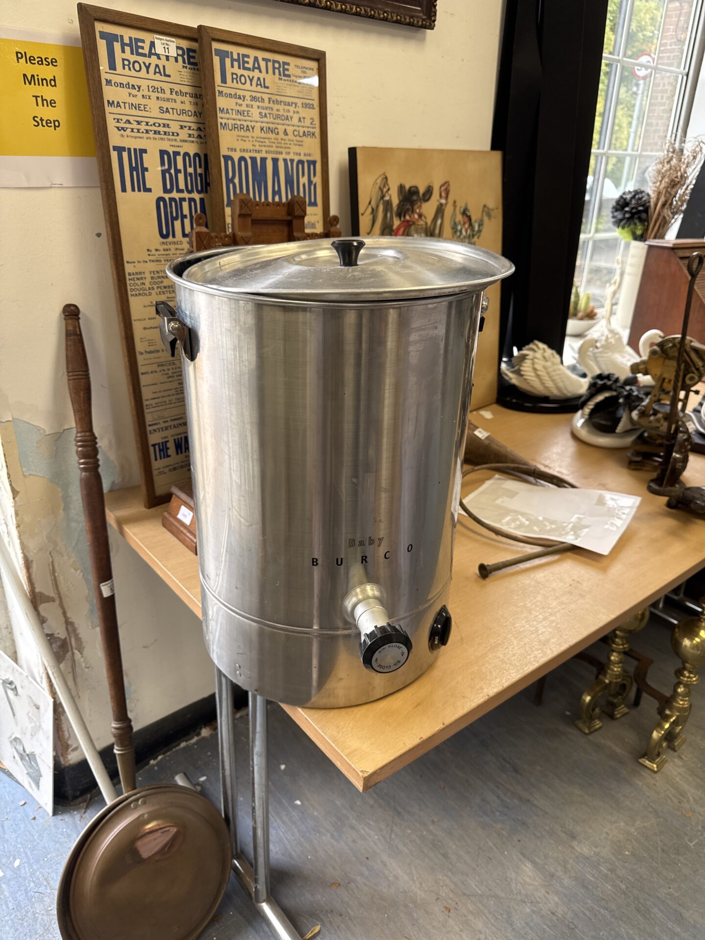 1004 Baby burco hot water kettle – working