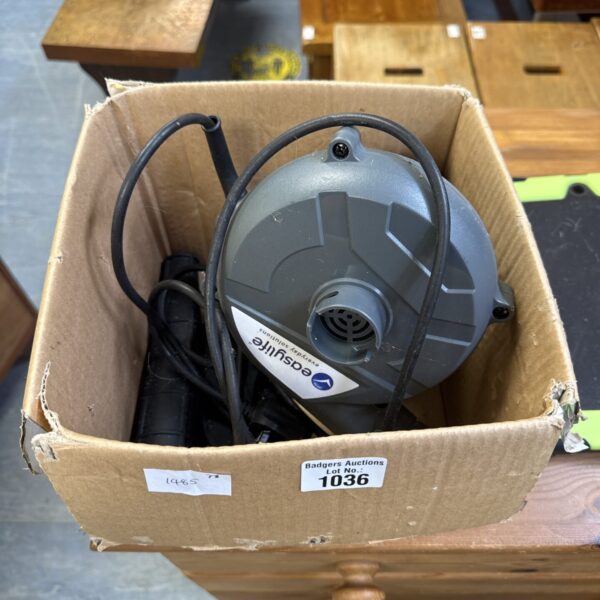 Easylife mini patio blower for garden cleaning.