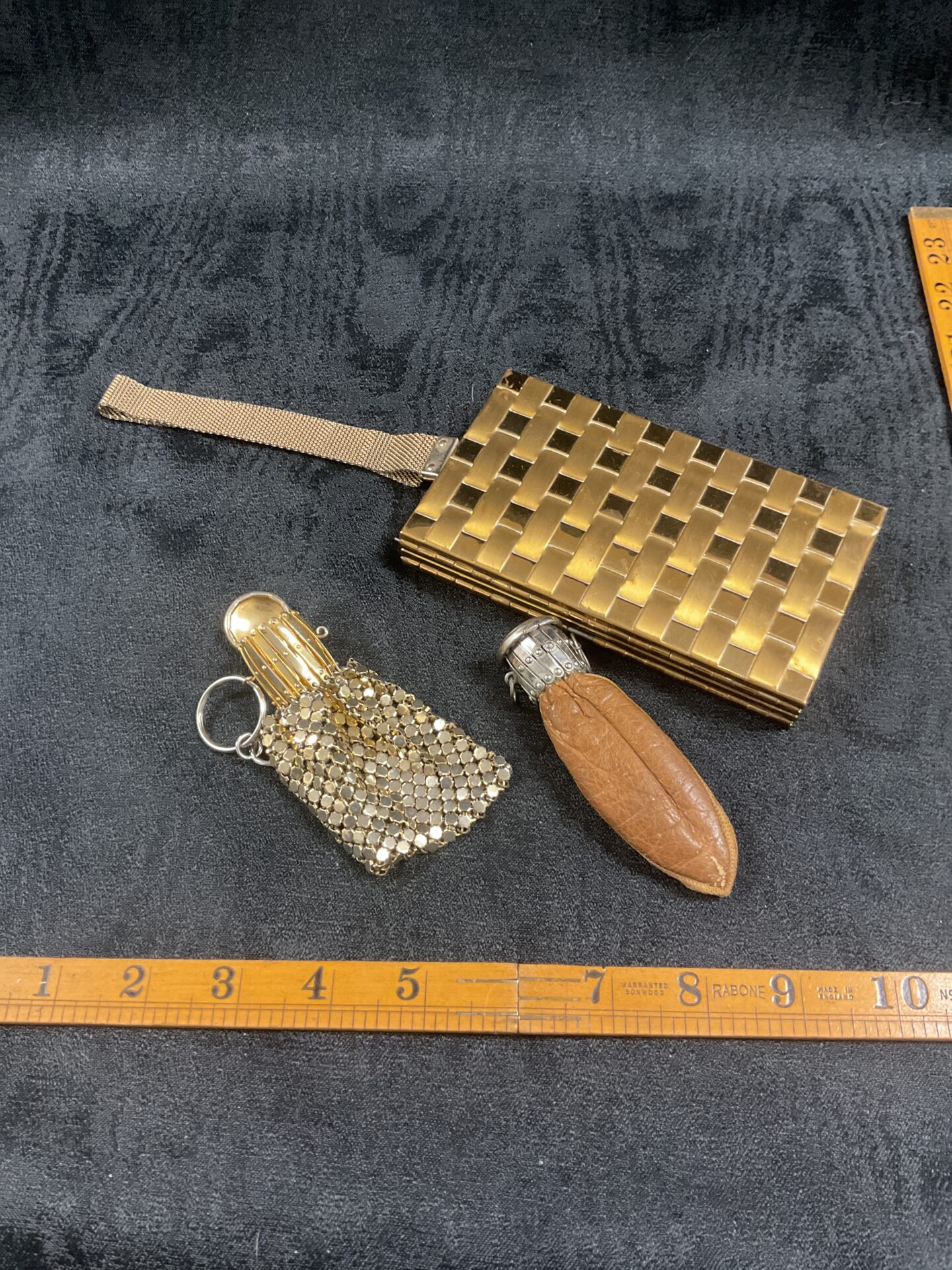 842 Vintage 1950s gold metal basket weave double compact wristlet purse and two deco coin purses