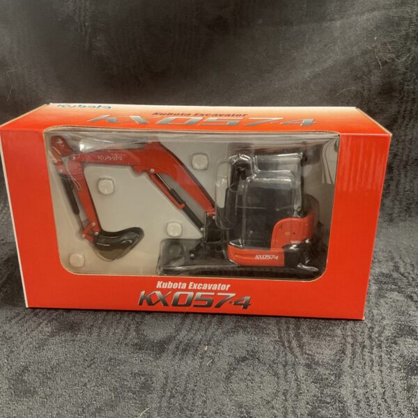 Detailed 1/24 scale Kubota Kx057-4 excavator model for collectors.