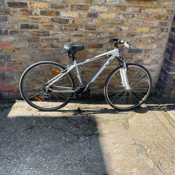 Silver Scott Sportster P5 mountain bike, side view.