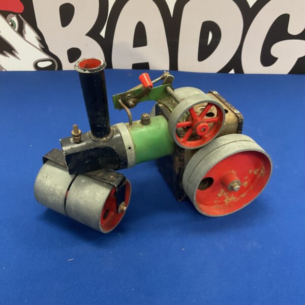 Vintage Mamod steam roller for collectors and restoration.