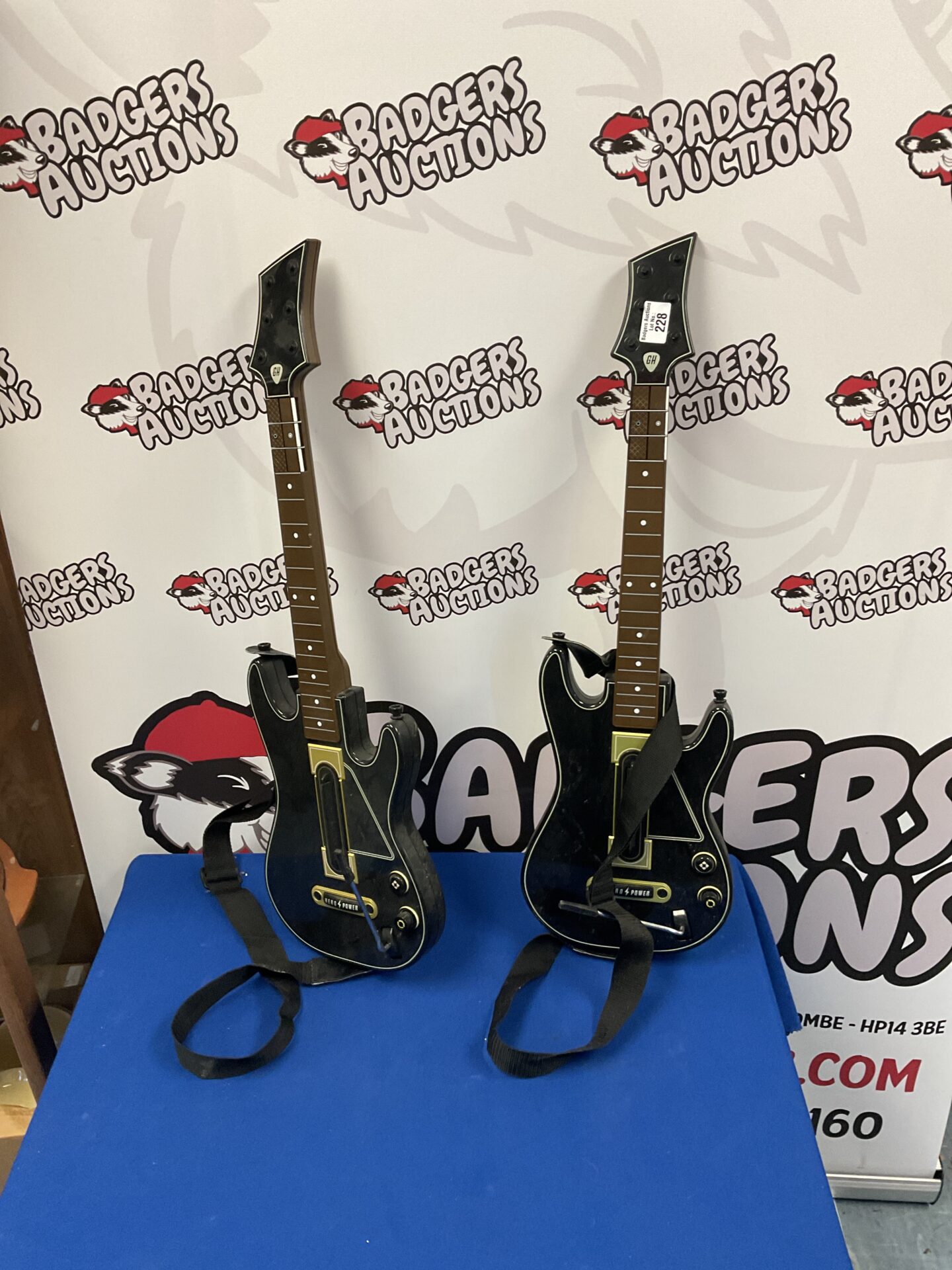 228 Guitar Hero wireless controllers