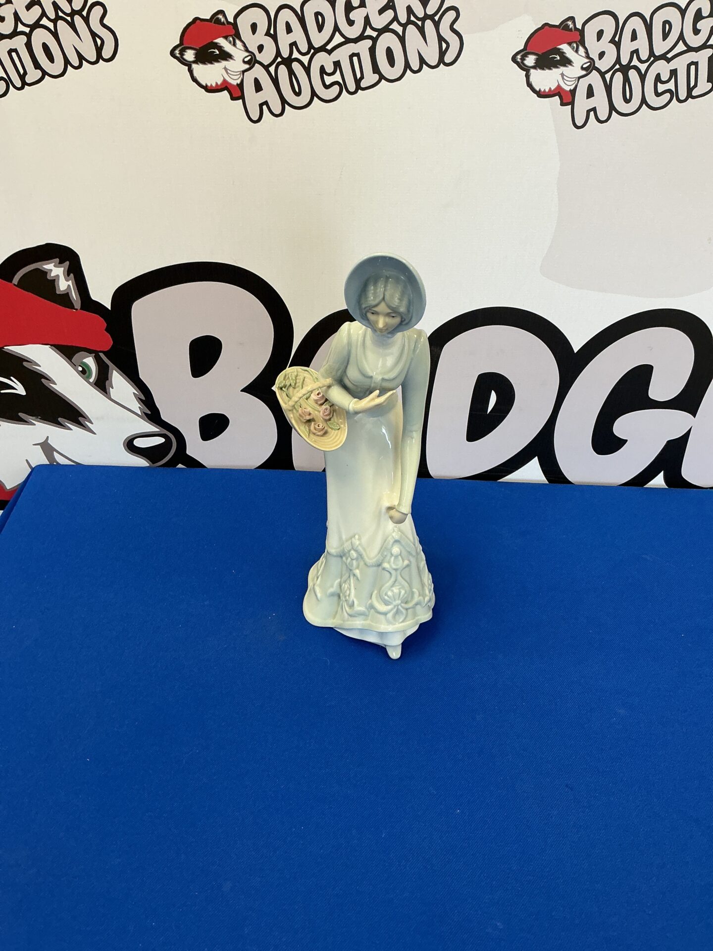 300 Spanish porcelain lady figurine