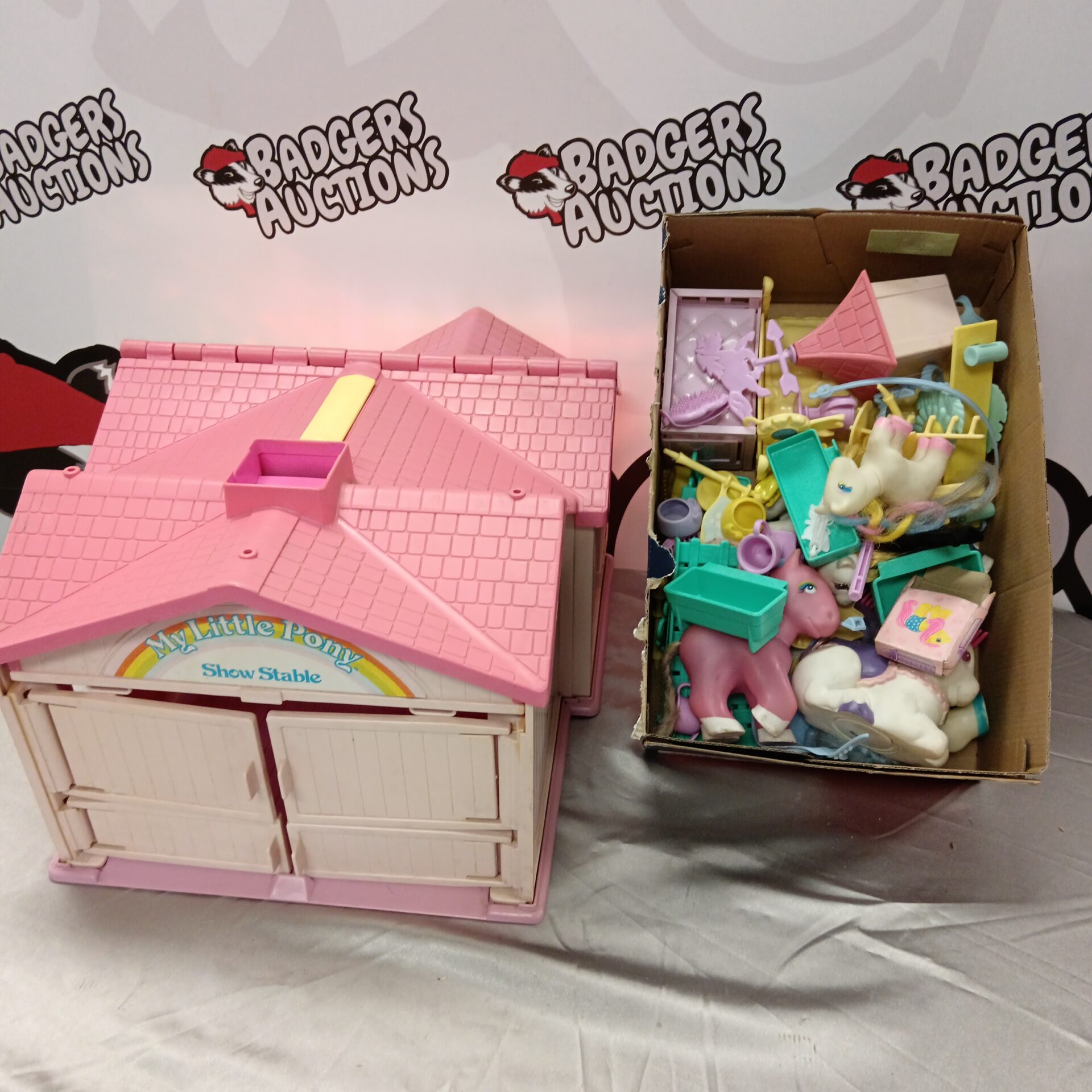 362 My Little Pony Stable with box of ponies & accessories