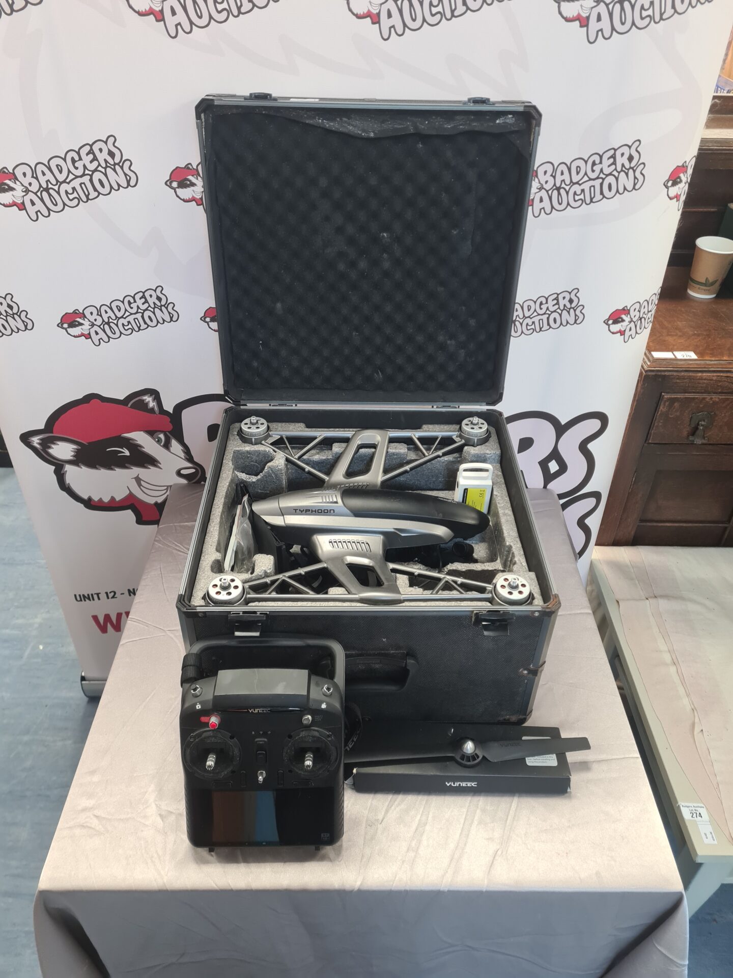 249 Typhoon Q500 4K Yuneek Drone In Case