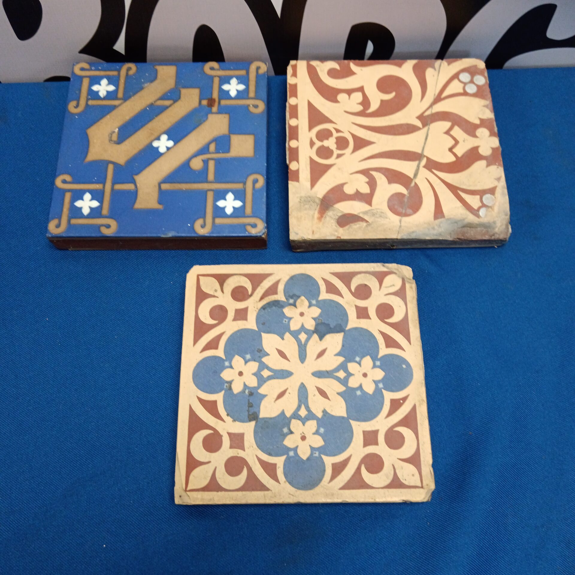 061 three antique tiles from st stephens hall westminster