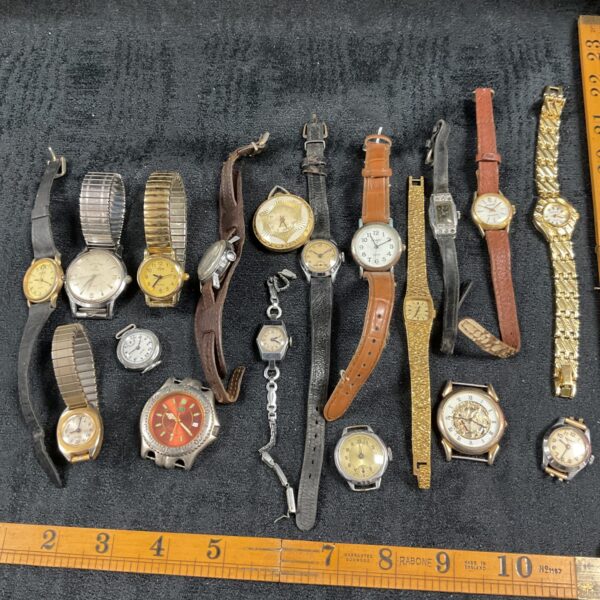 Assorted vintage wristwatches in a collectible lot.