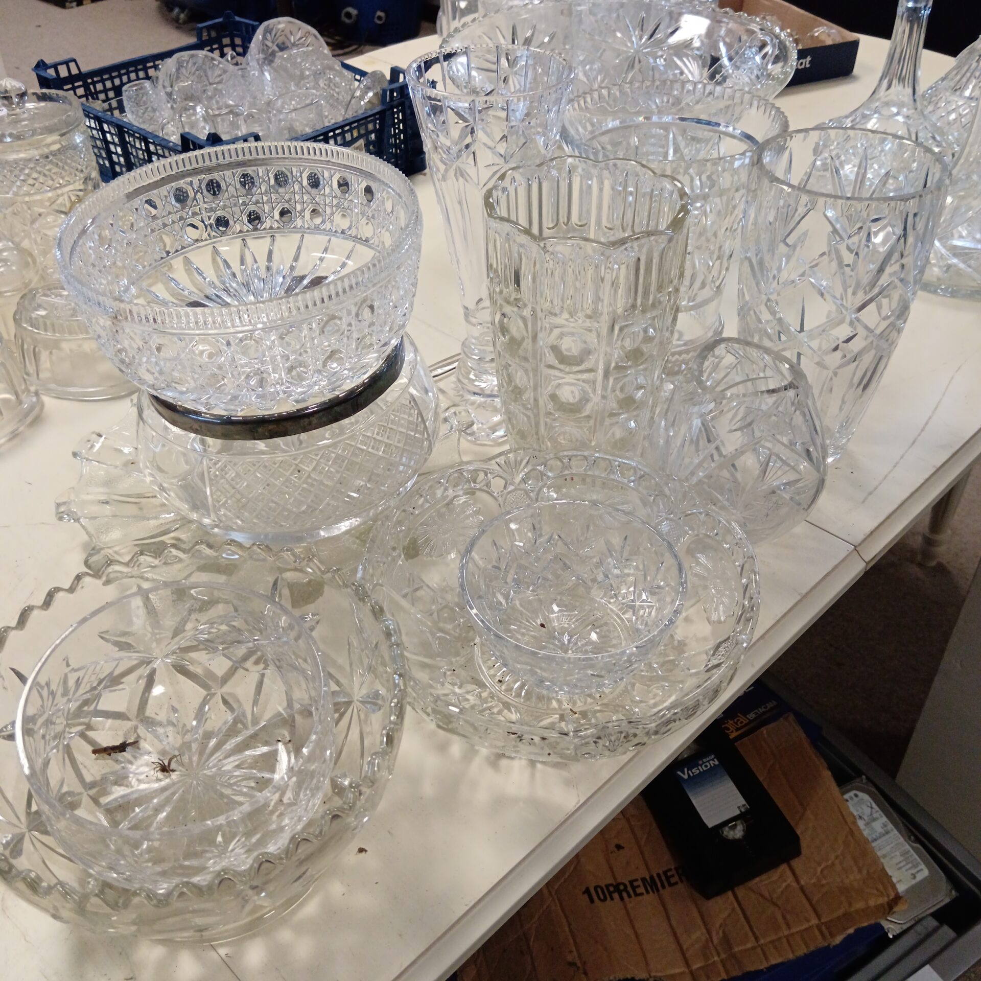 1439 Large lot of crystal & cut glass bowls & vases