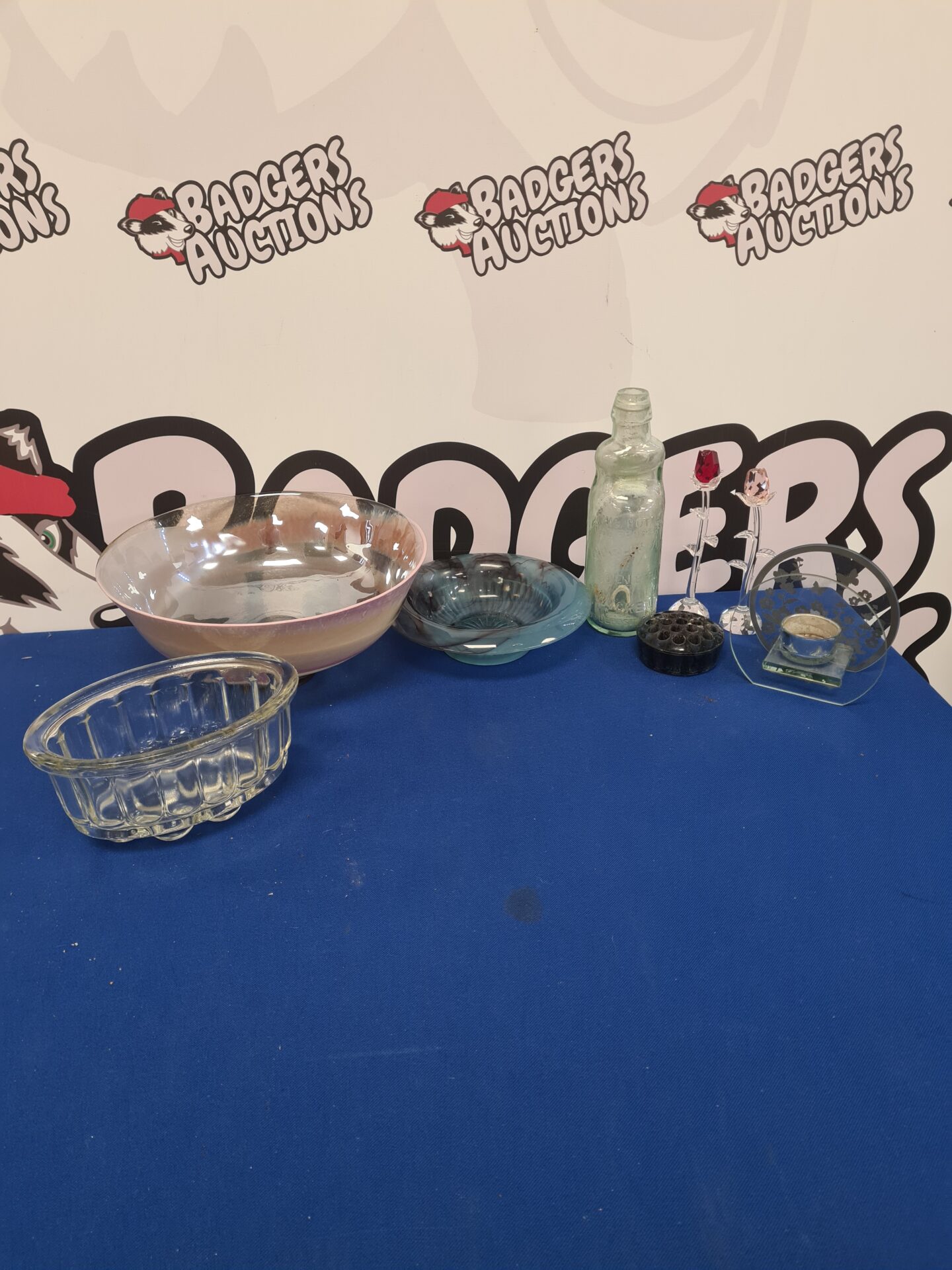 457 Selection of glassware inc crystal roses and poppy vase