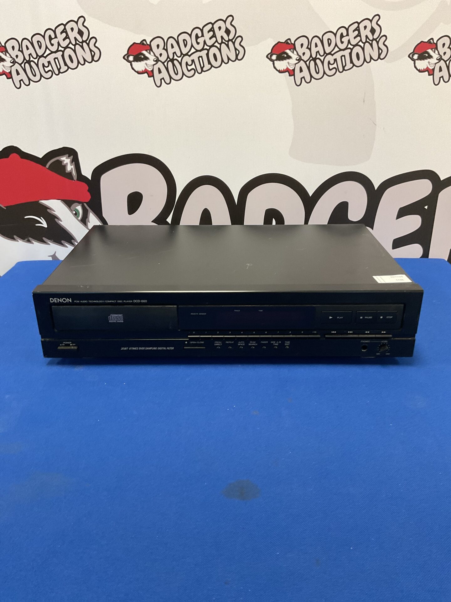 174 Denon PCM audio technology/ CD player DCD-660
