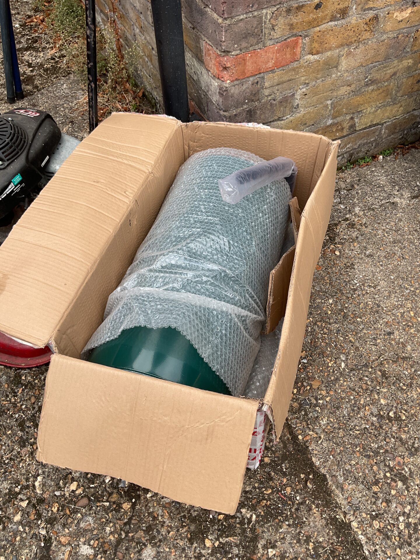 1242 New in box garden roller