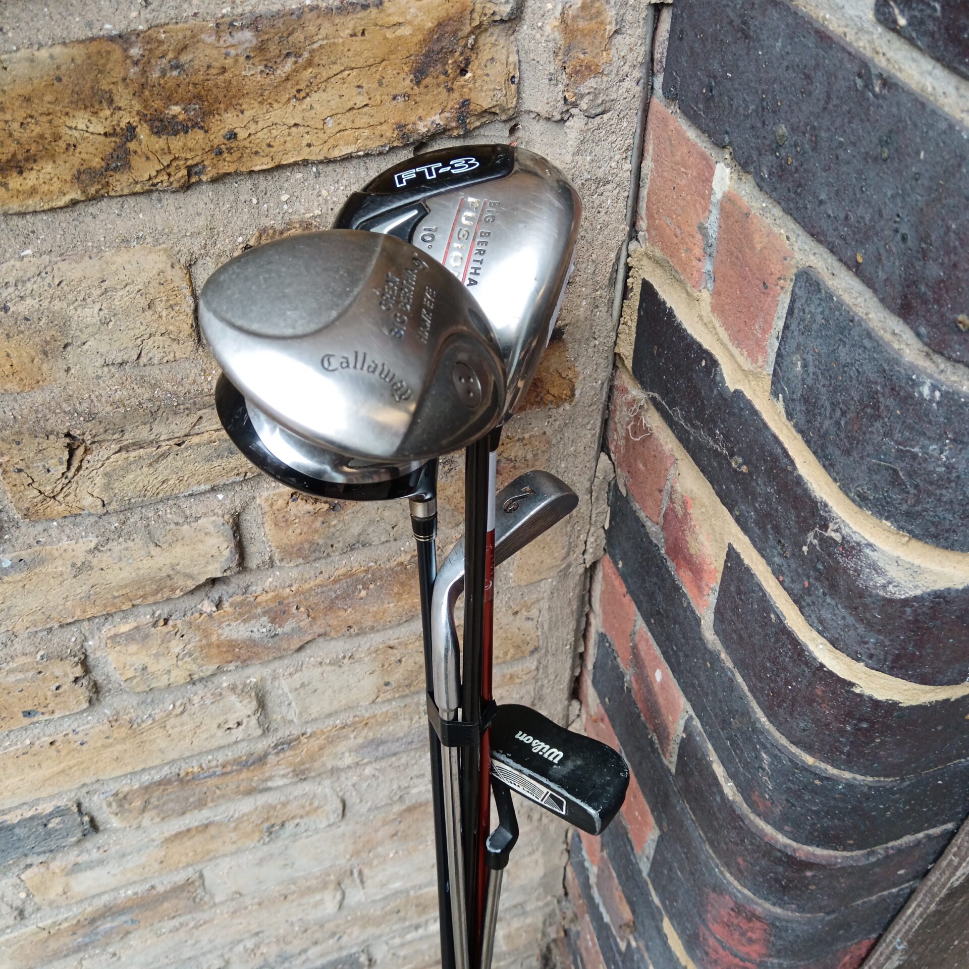 1185 Bundle of golf clubs Inc Callaway & big bertha