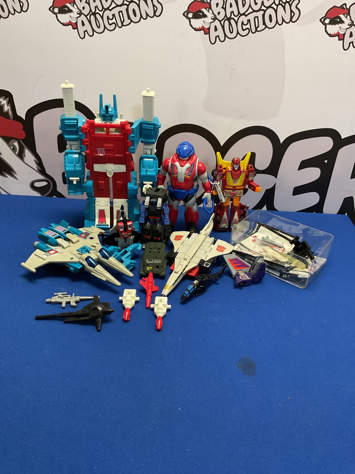 412 Box of vintage transformers including G1