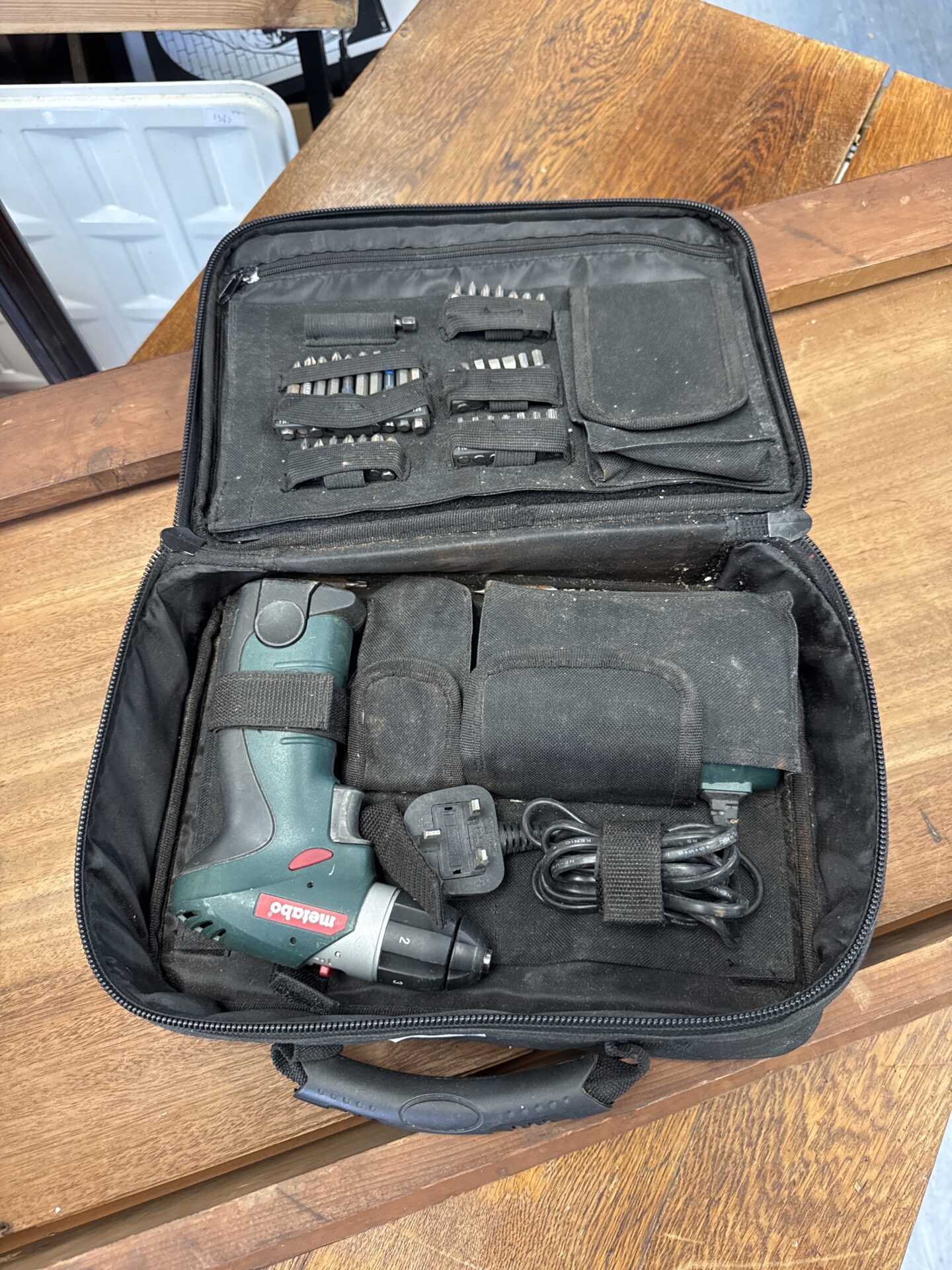 1056 Metabo cordless screwdriver set – powers on
