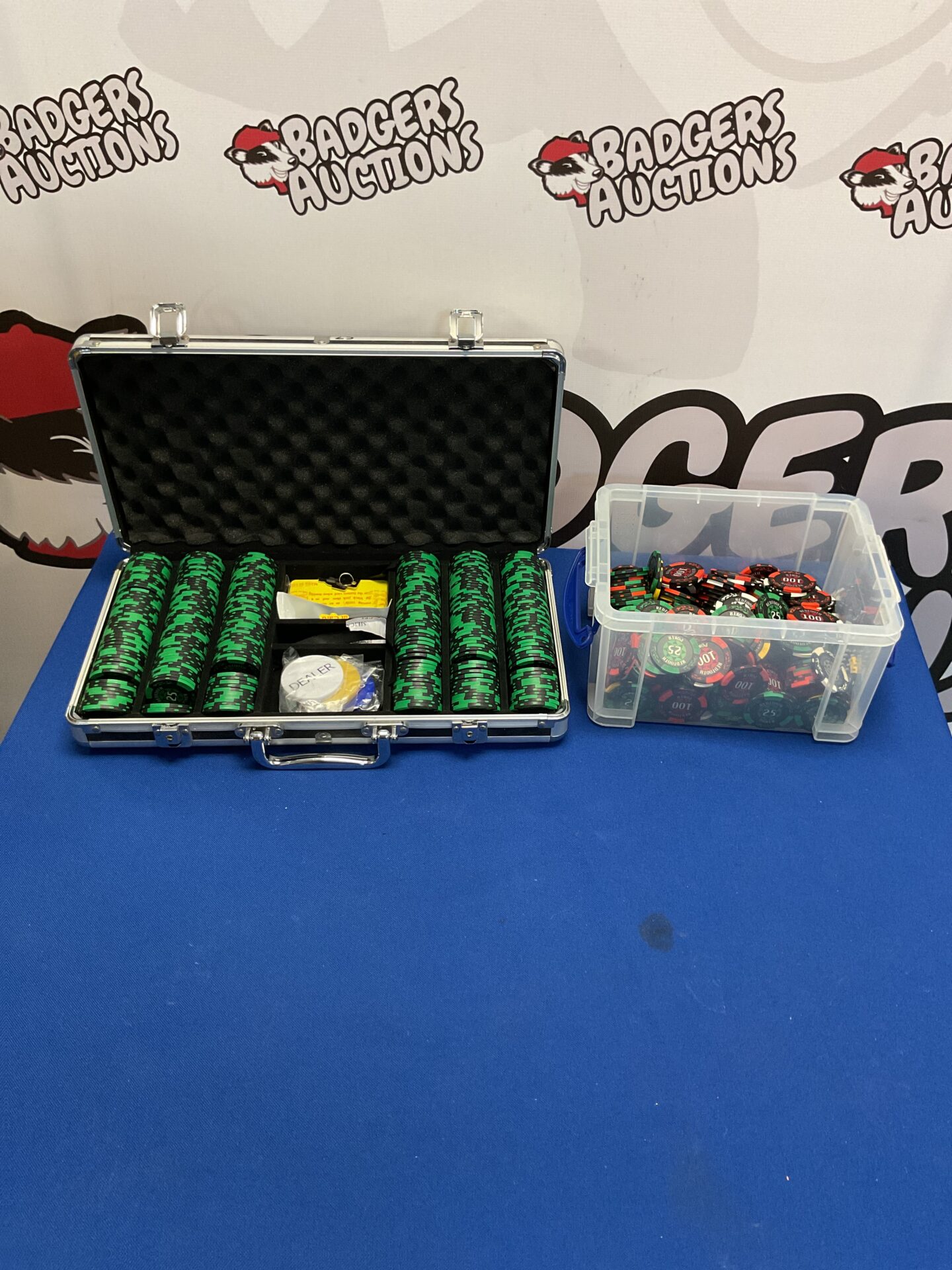 398 Large Selection of mixed poker chips