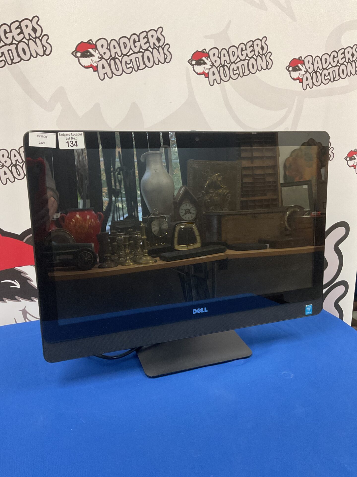 134 Dell Inspiron 23 Intel core i5 all in one PC