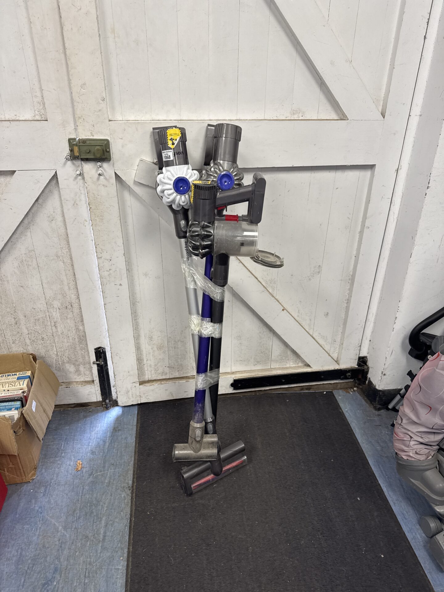 1068 Bundle of untested Dyson cordless hoovers inc v6 animal