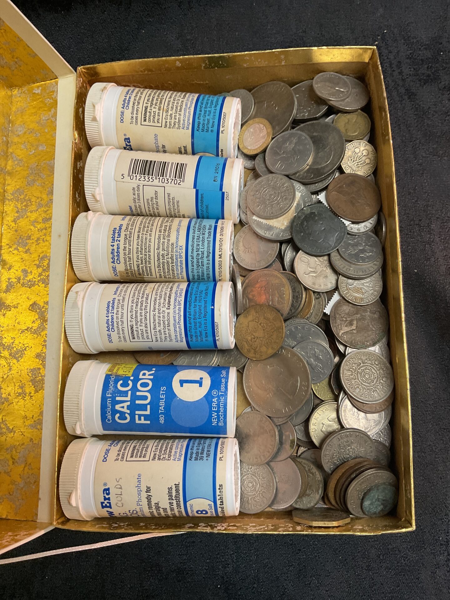 836 large quantity of mixed coins inc tubes of copper coins some rhodesian