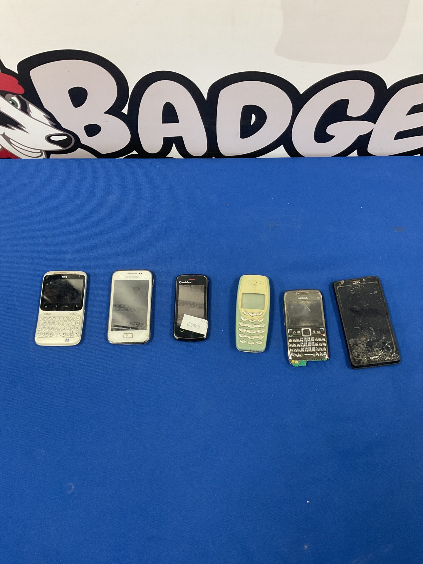 191 Lot of mobile phones incl. samsung, sony, nokia, htc