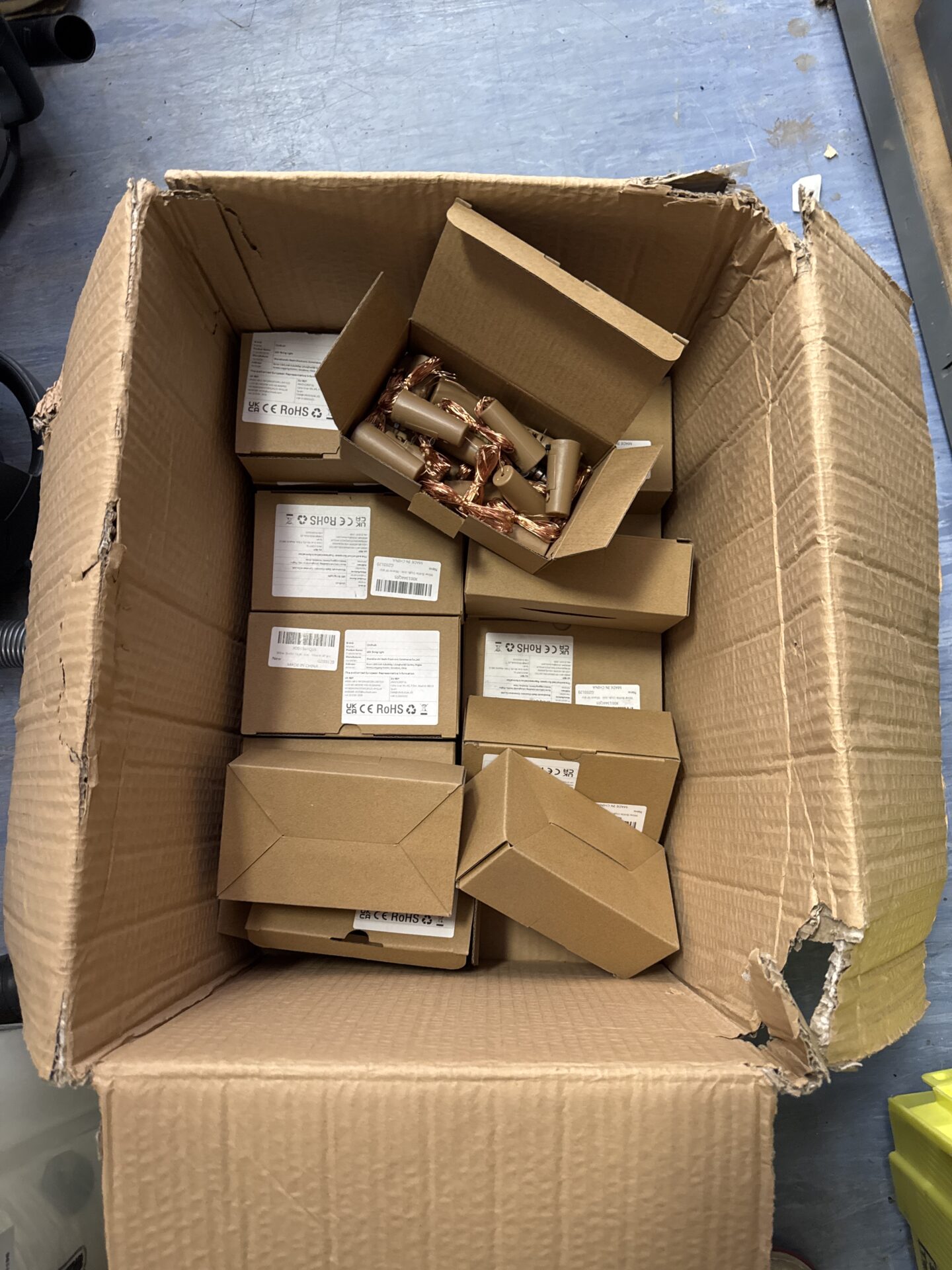 1027 Quantity of wine bottle stopper fairy lights