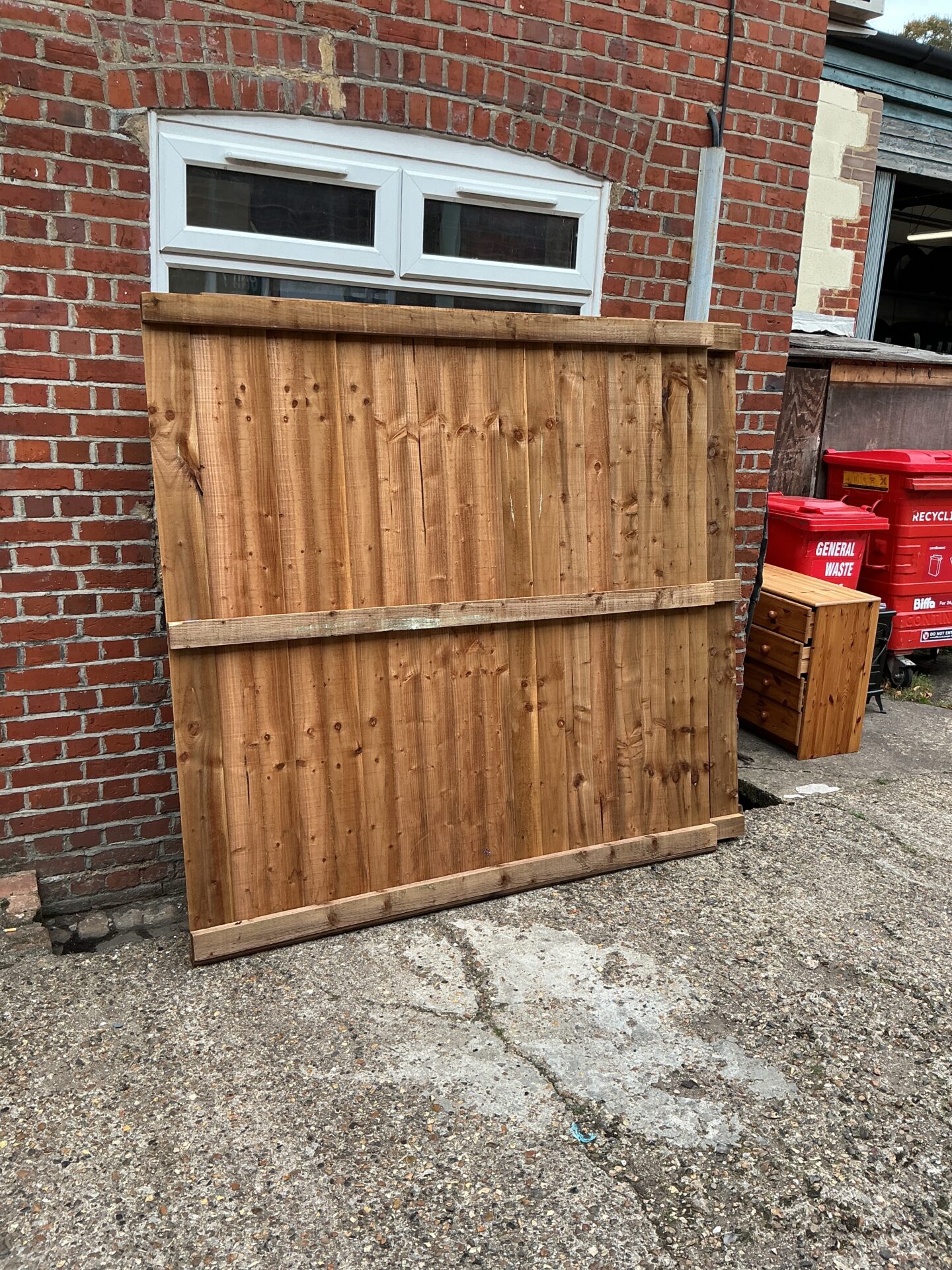 1299 Eight 6’x6’ Fence Panels