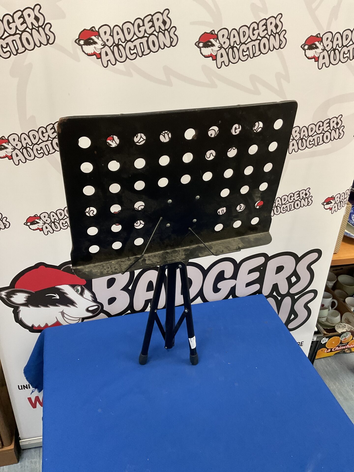 227 Sheet music stand