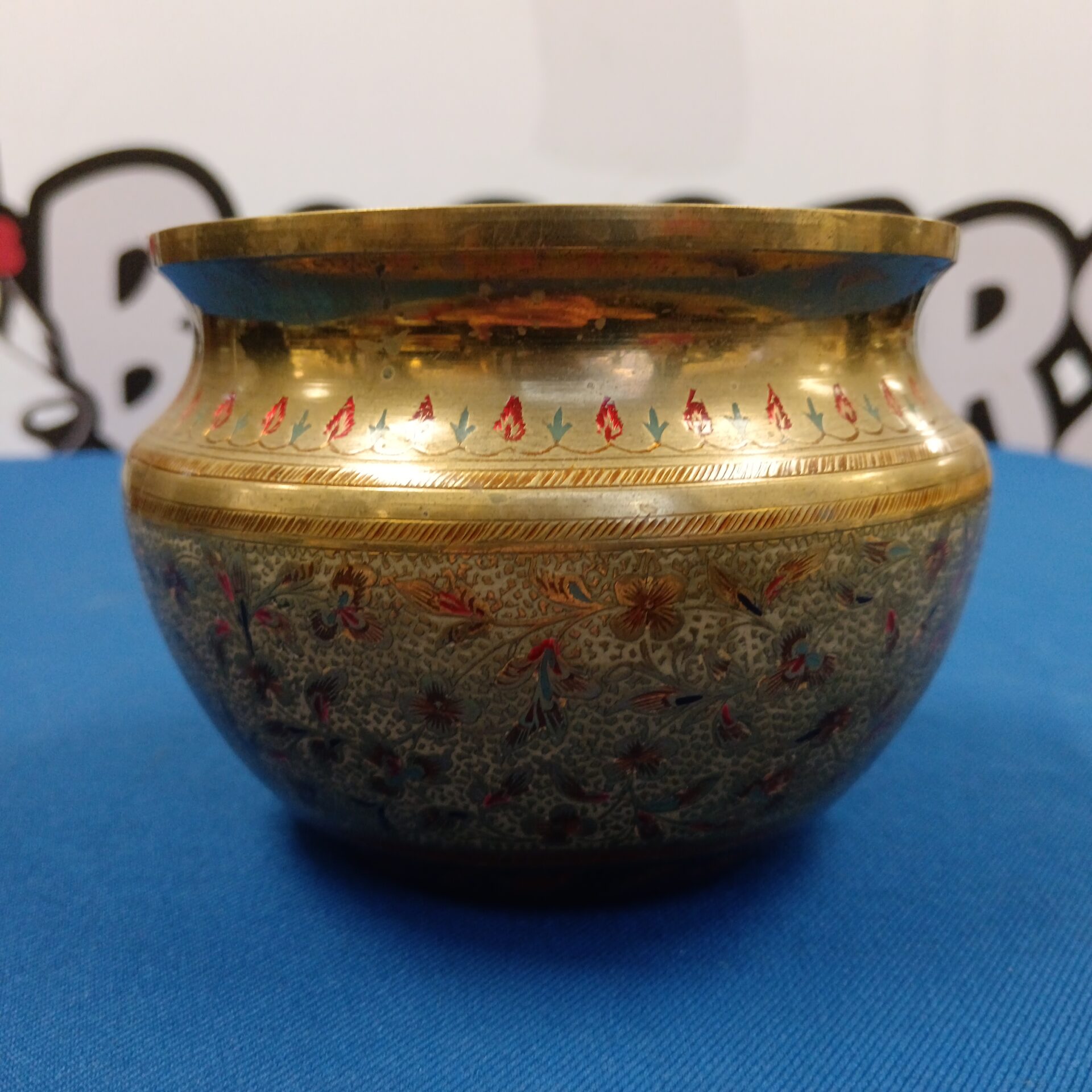 008 Decorative Indian brass bowl with enamel floral pattern