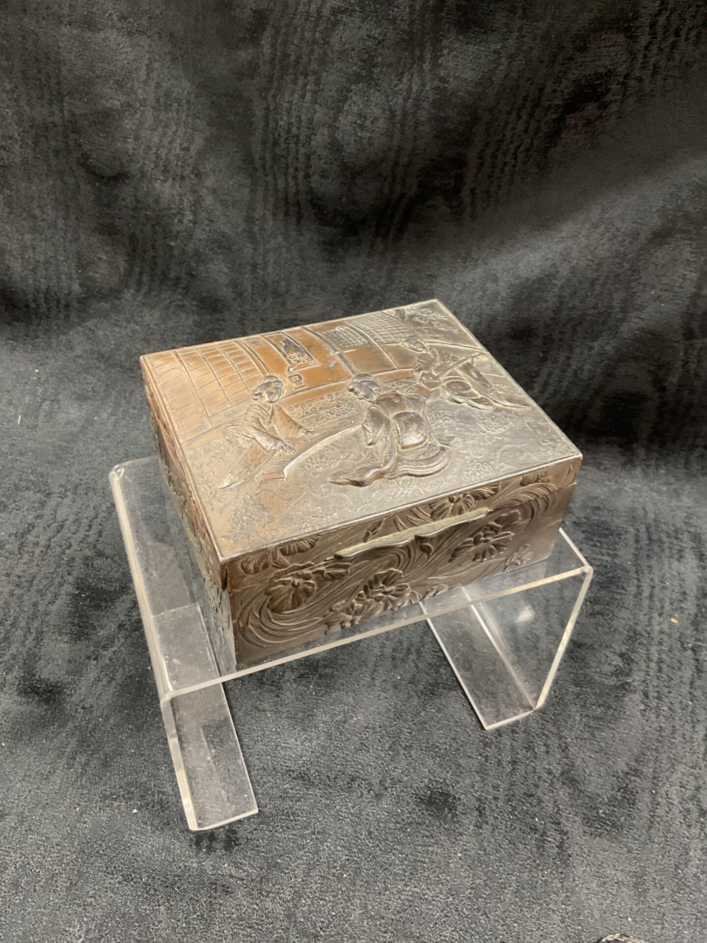 889 Antique Japanese Bronze repousse Trinket Box 4.5”x3.5”