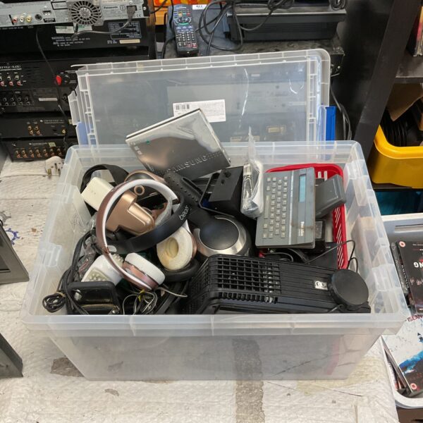Mixed electronics lot with Beats headphones and InFocus projector.