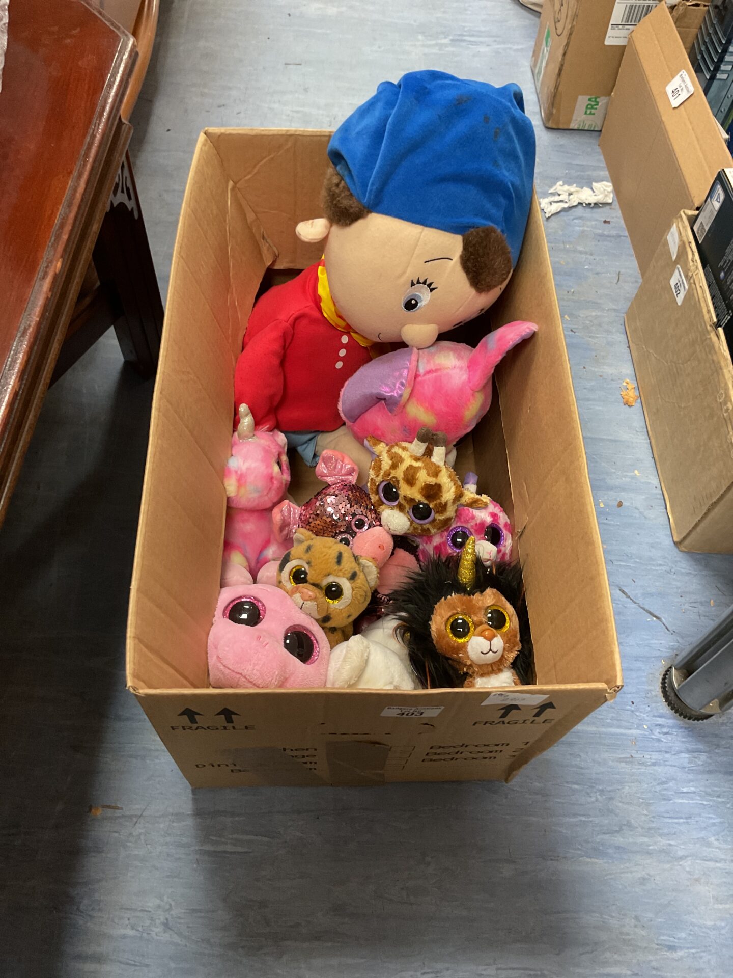 437 Box of mixed soft toys inc noddy and aurora
