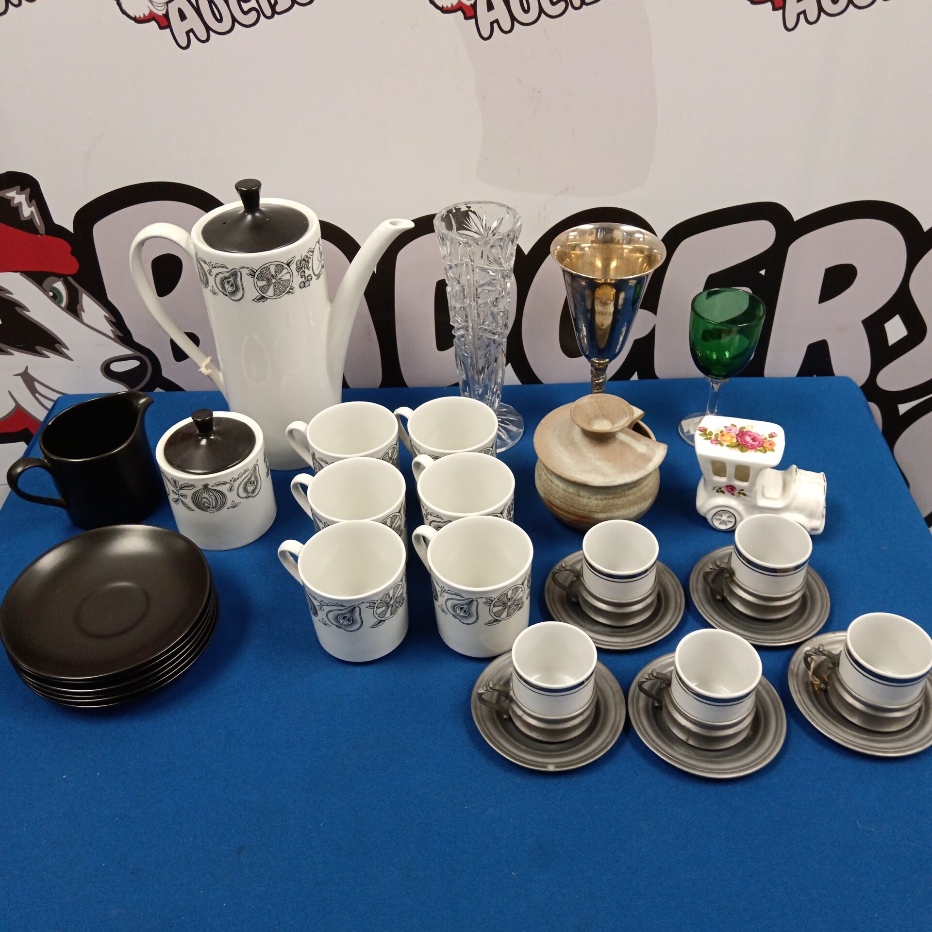 065 Myotts silhouette Staffordshire ware coffee set & other items including crystal vase & petrol pewter based coffee cups