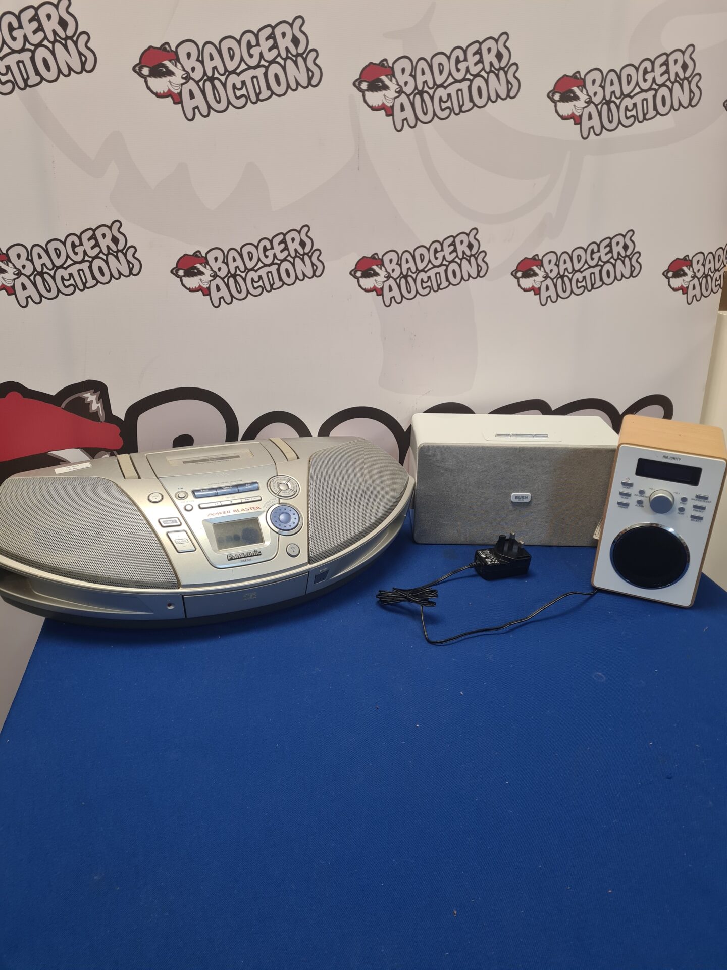 210 Panasonic rx-es25 power blaster disc player with majority dab radio and bush bluetooth speaker