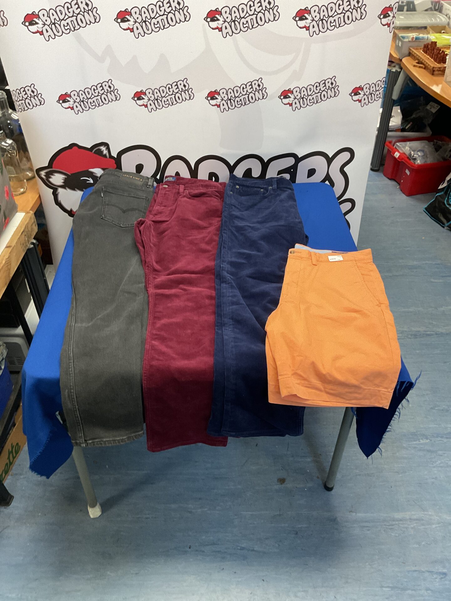 580 Two Polo Ralph Lauren Jeans With Polo Ralph Lauren Shorts And Levis Jeans