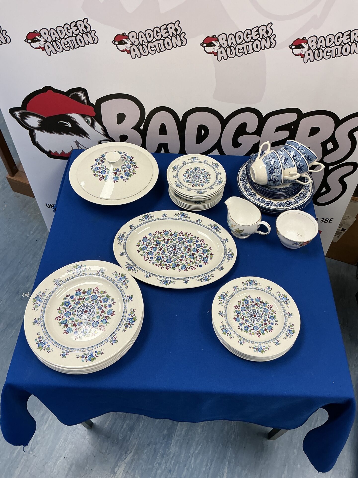 350 Royal Albert Plymouth part set Dinner Service with Highgrove tea cups and plates