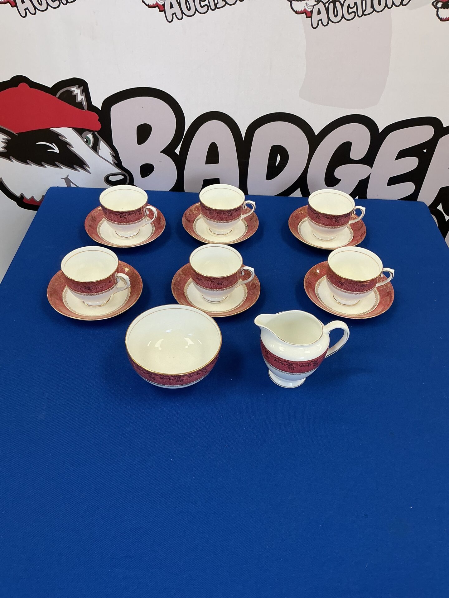 329 Salisbury bone China Tea cups and sauces