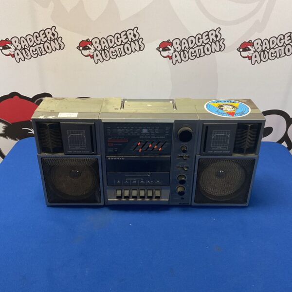 Vintage Sanyo stereo cassette recorder boombox in good condition.