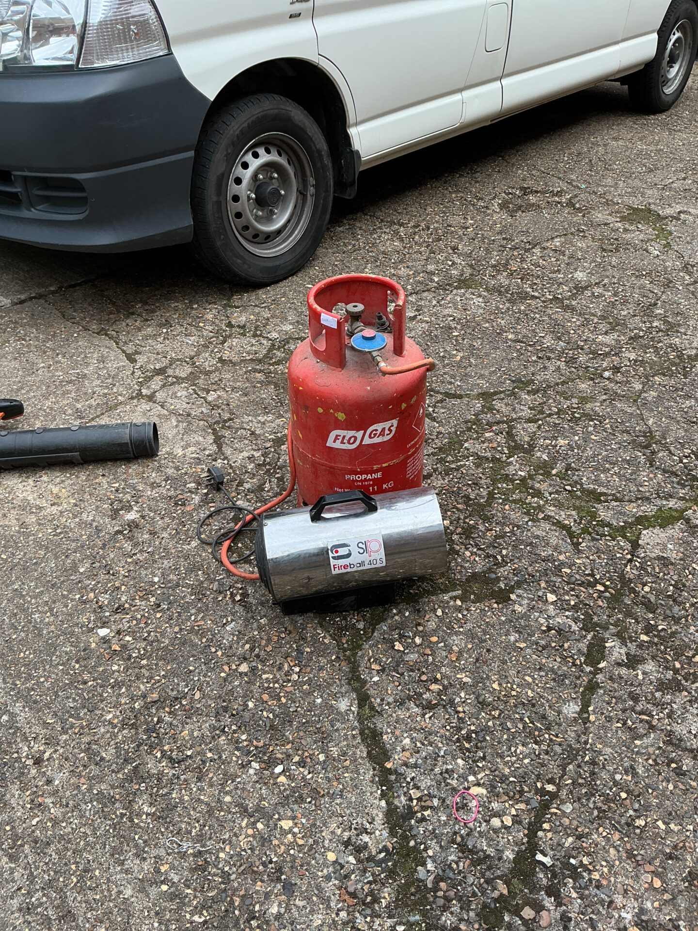 1172 SIP Space Heater with Gas Bottle