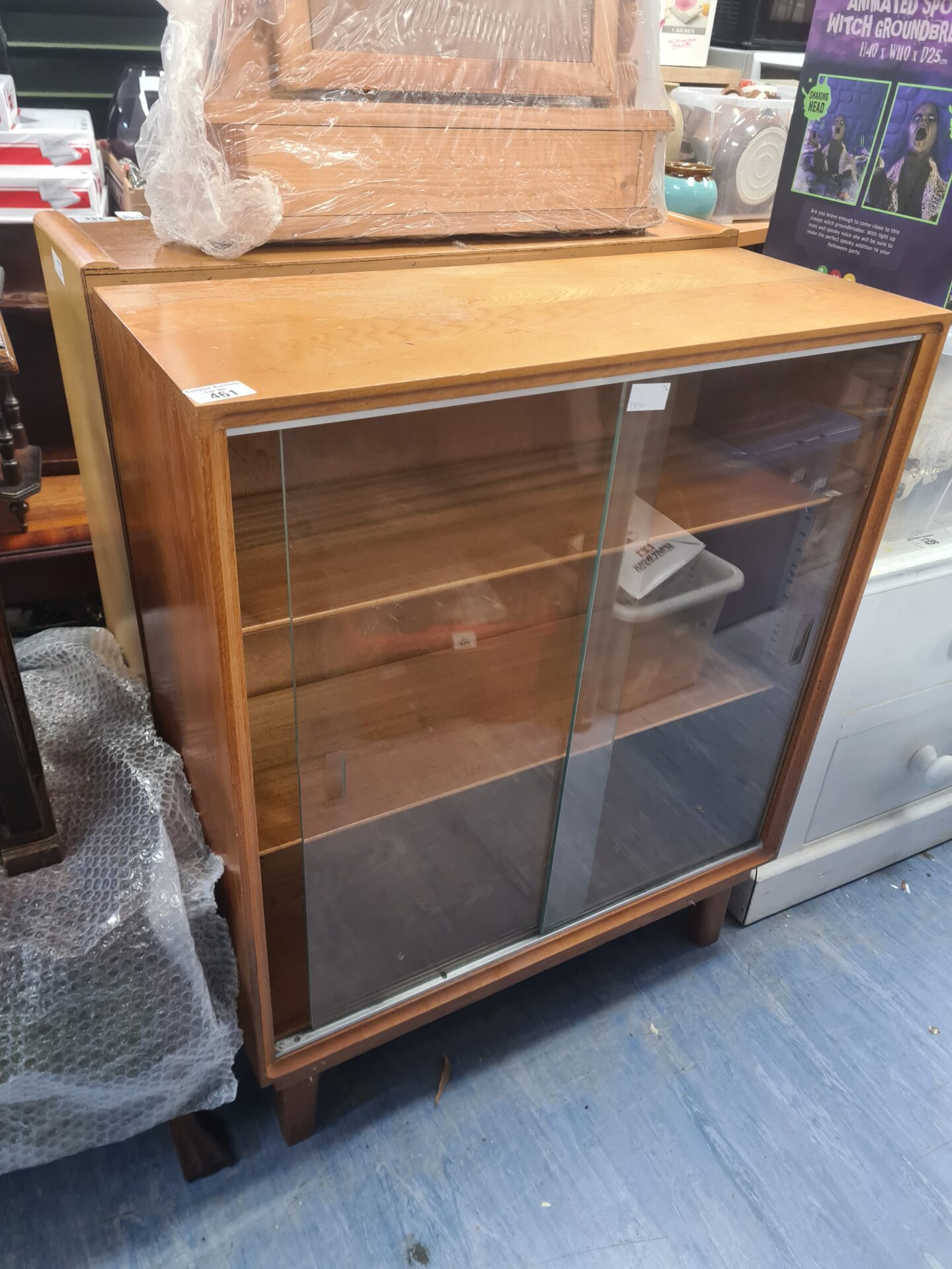 461 Small oak glass fronted cabinet