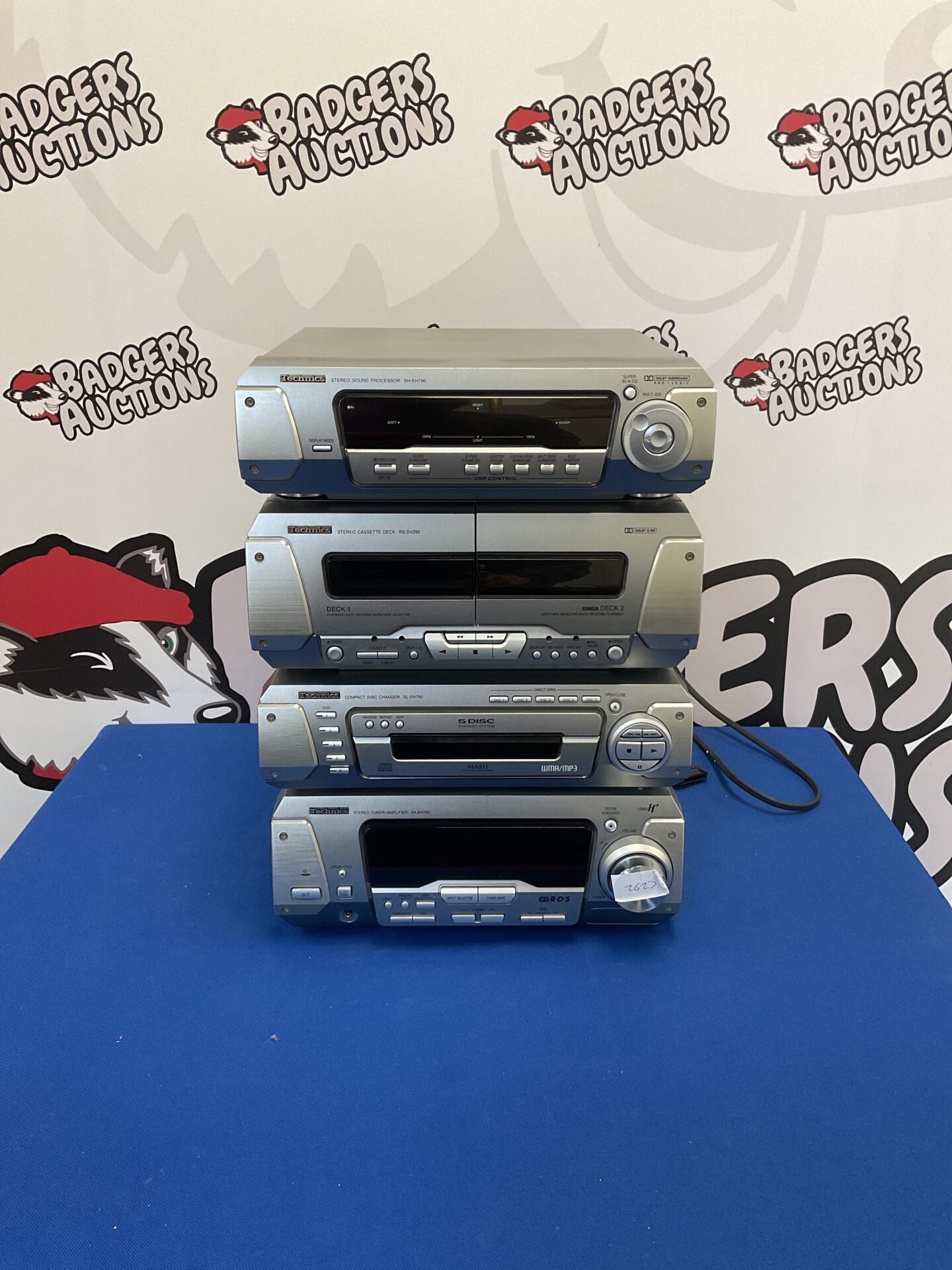 182 Technics hifi system incl. stereo sound processor, stereo cassette deck, CD changer, stereo tuner/amplifier