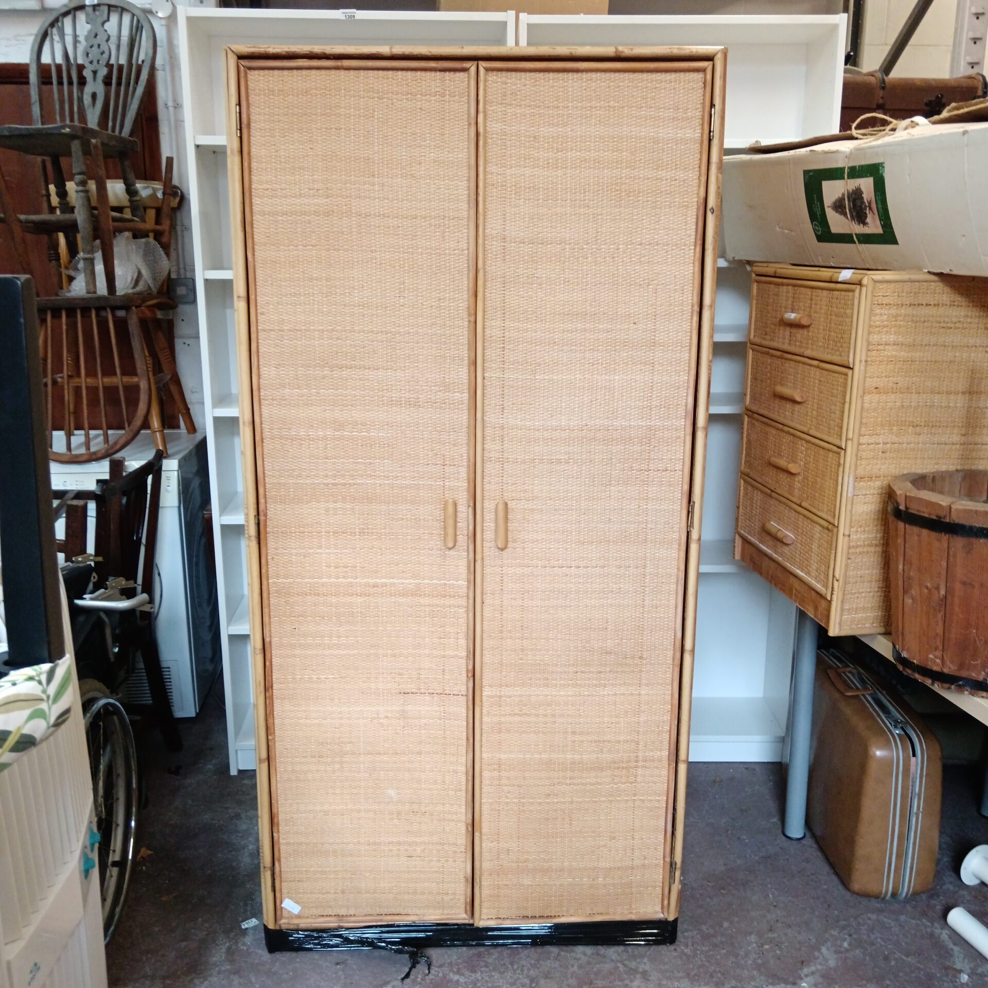 1311 bamboo & bull reed wardrobe