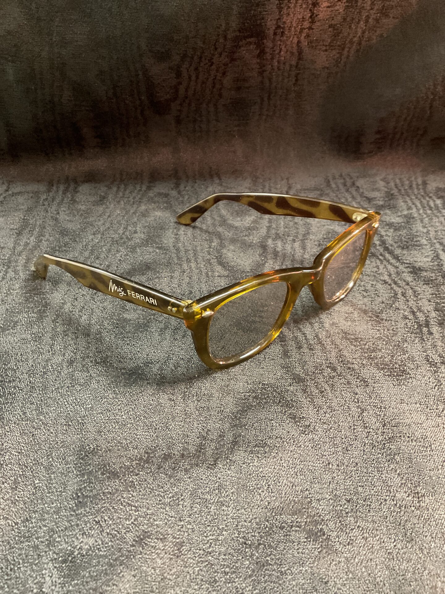 879 pair of ferrari sunglasses